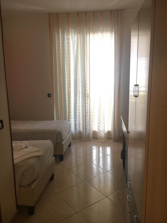 波扎洛Mediterraneo住宿加早餐旅馆 外观 照片